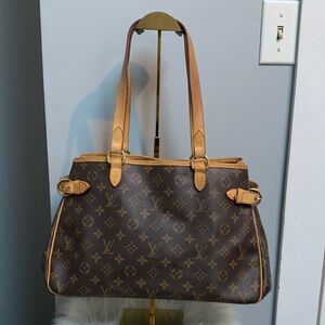 2010 authentic Louis Vuitton Horizontal Batignolles shoulder bag